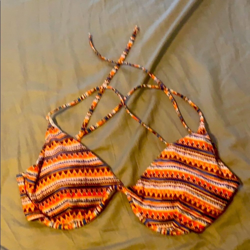 String bikini top with underwire
